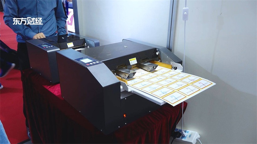 温州力豪科技携新款切卡机亮相第九届中国国际全印展(图5)