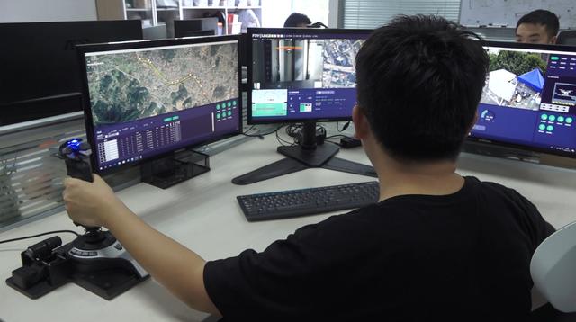 上海新闻丨复亚正式推出第二代工业无人机全自动飞行系统