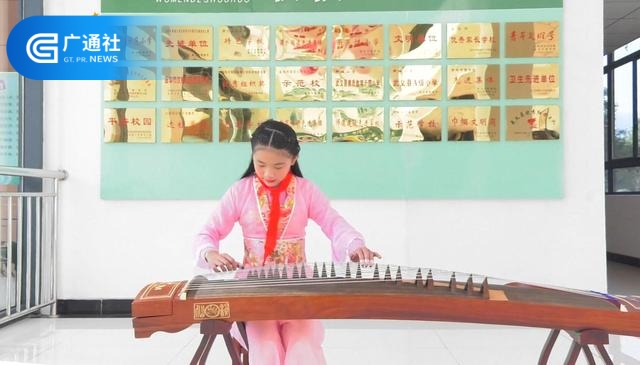 武义县柳城金族镇中心小学坚持文化立校科研兴校、特色强校的办学理念