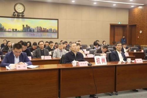 住房和城乡建设部召开全国城市生活垃圾分类工作现场会(图1)