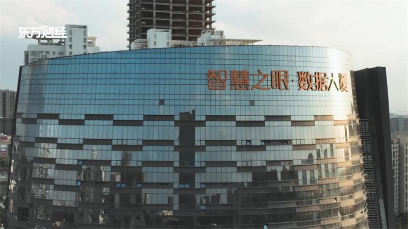 大小建筑始终秉承“大而精彩，小而精致”的设计理念(图2)