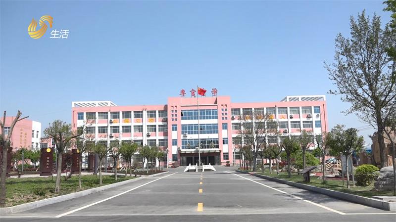 临沂李官中学建最美乡村校园，育全面发展学生(图1)