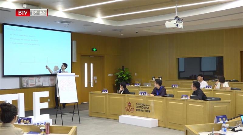 剑桥燕园引进“剑桥创新经济学者TLE计划”，开创“Ph.D”培养新模式(图12)