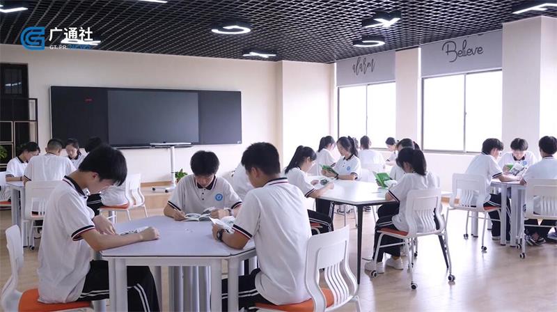 兰溪市兰荫中学建立和谐校园，不断推动学校多样化发展(图2)