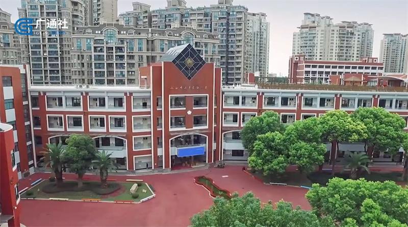 走进家门口的好学校，上海市进才实验小学坚持以学生发展为本(图1)