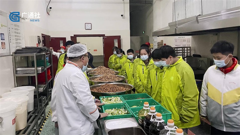 “民以食为天、食以安为先”，世纪道和护航学生饮食健康(图3)