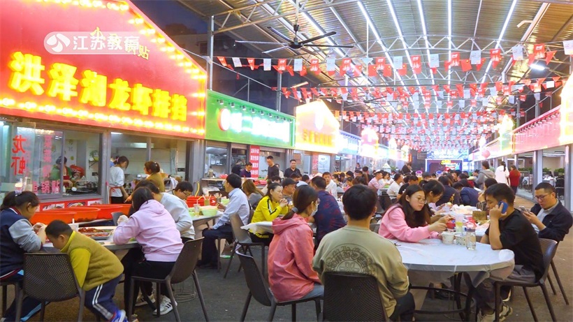 盱眙新世纪美食街整合地方饮食文化，打造一张靓丽的“城市名片”(图2)