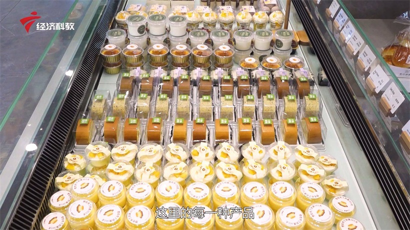 东莞市高埗每日菠萝蛋糕店带给大家每天新鲜现烤的面包(图9)