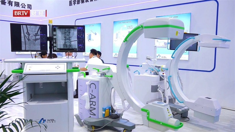 万东鼎立携移动式C形臂一体机亮相第87届中国国际医疗器械博览会(图2)