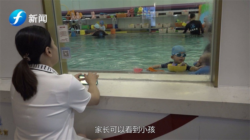 福州紫蓝教育将水中运动与教育相结合，让孩子们享受水上运动的乐趣(图7)