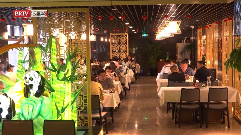 打卡老川办餐厅，品尝正宗的蜀味美食(图2)
