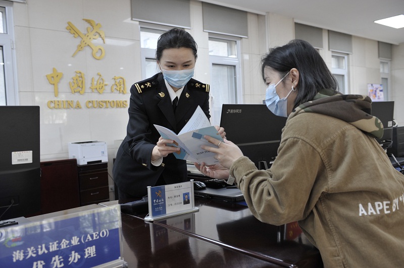 活力走强结构更优 我国外贸进出口稳中提质、符合预期(图1)