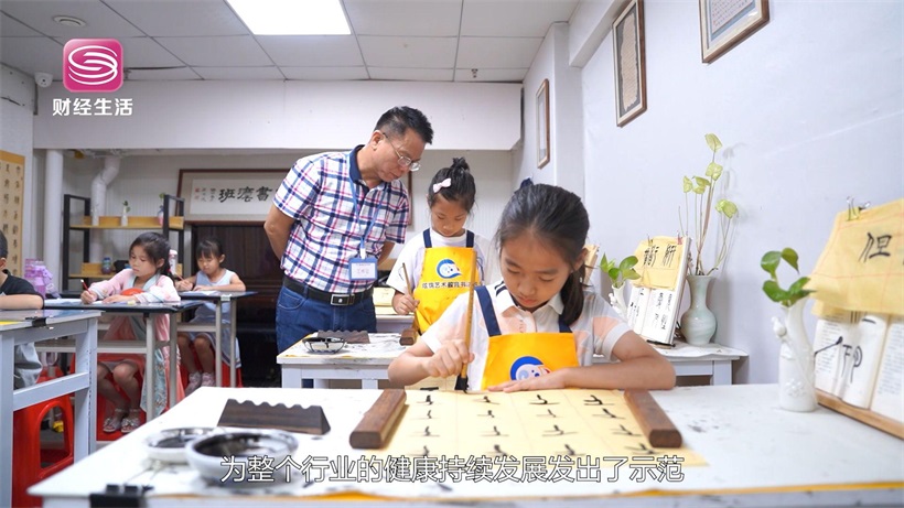 炫瑞艺术教育以专业热情照亮青少年艺术之路(图2)