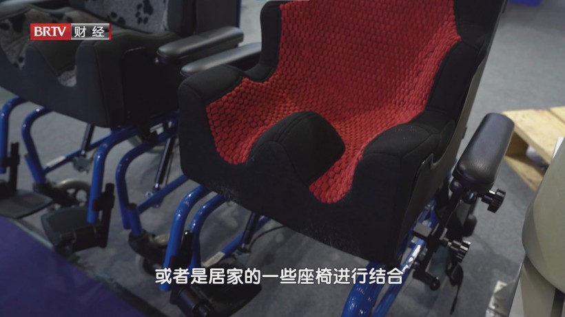 科博定制姿势座椅亮相博览会，彰显康复科技人文力量(图4)